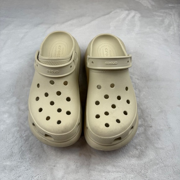 Crocs Classic Crush Clogs Bone Platform Comfort Shoes Women's Size 11 - Picture 1 of 8